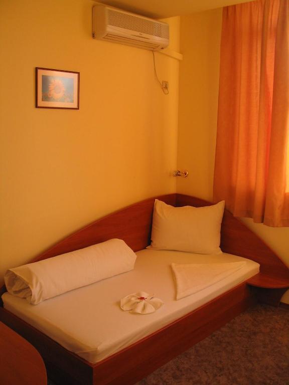 Family Hotel Familya روس الغرفة الصورة