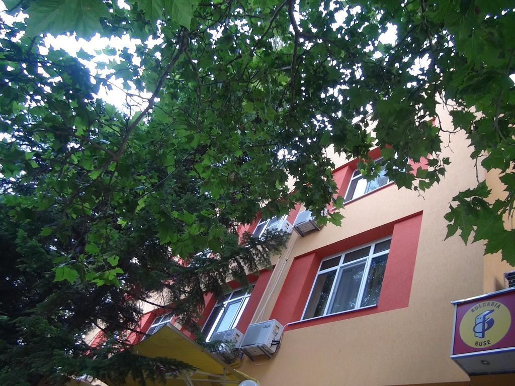 Family Hotel Familya روس المظهر الخارجي الصورة