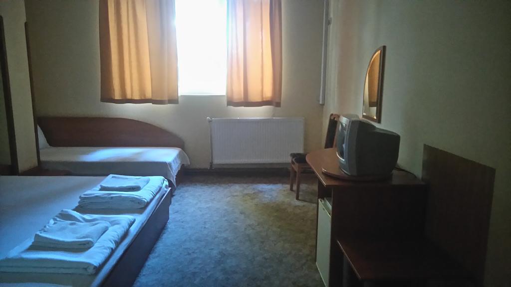 Family Hotel Familya روس المظهر الخارجي الصورة